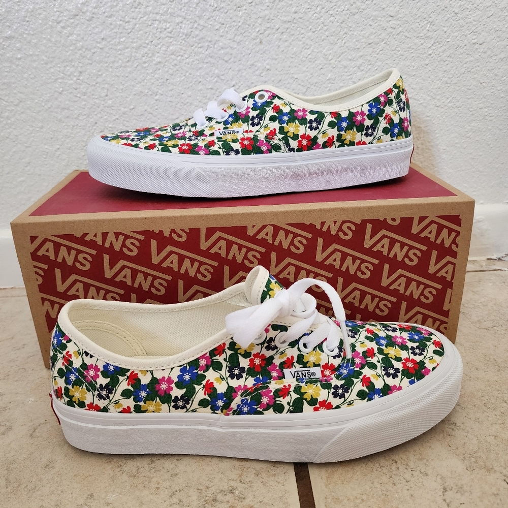 Vans Authentic Floral White Classic Canvas Skate Boat Shoes Women's Sz 7,  7.5 8